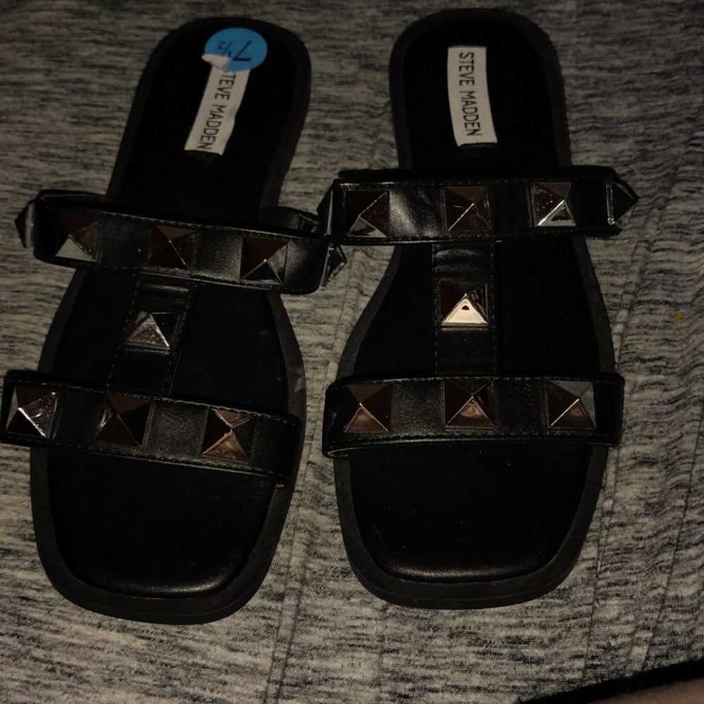 Steve Madden flat sandal with studs